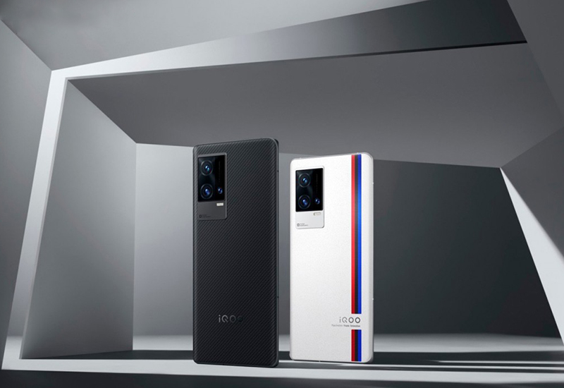IQOO 8 Series Revealed With Snapdragon 888+ & More IQOO 8 Series Revealed With Snapdragon 888+ & More