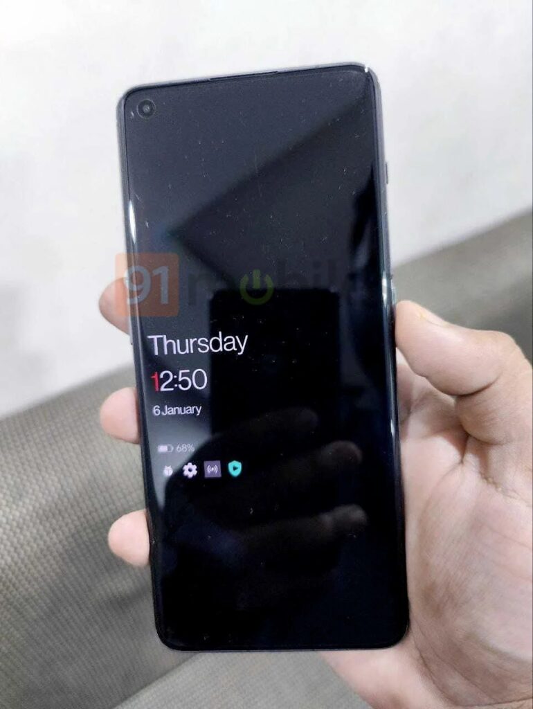 OnePlus 11 Real-Life Images Leaked OnePlus 11 Real-Life Images Leaked