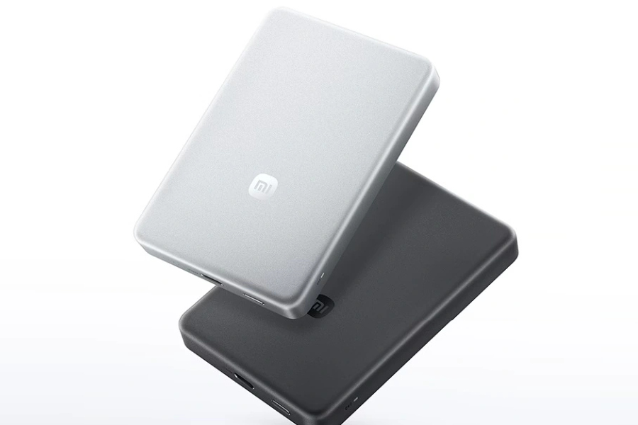 Xiaomi Ultra-Thin Magnetic Power Bank 10000mAh Unveiled Xiaomi_ultra_thin_magnetic_10000mAh_powerbank