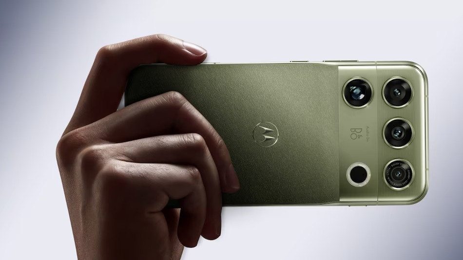 Moto Signature 27 Showcased Moto signature 27